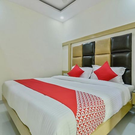 OYO 28237 Hotel Bramhaputra New Delhi Extérieur photo