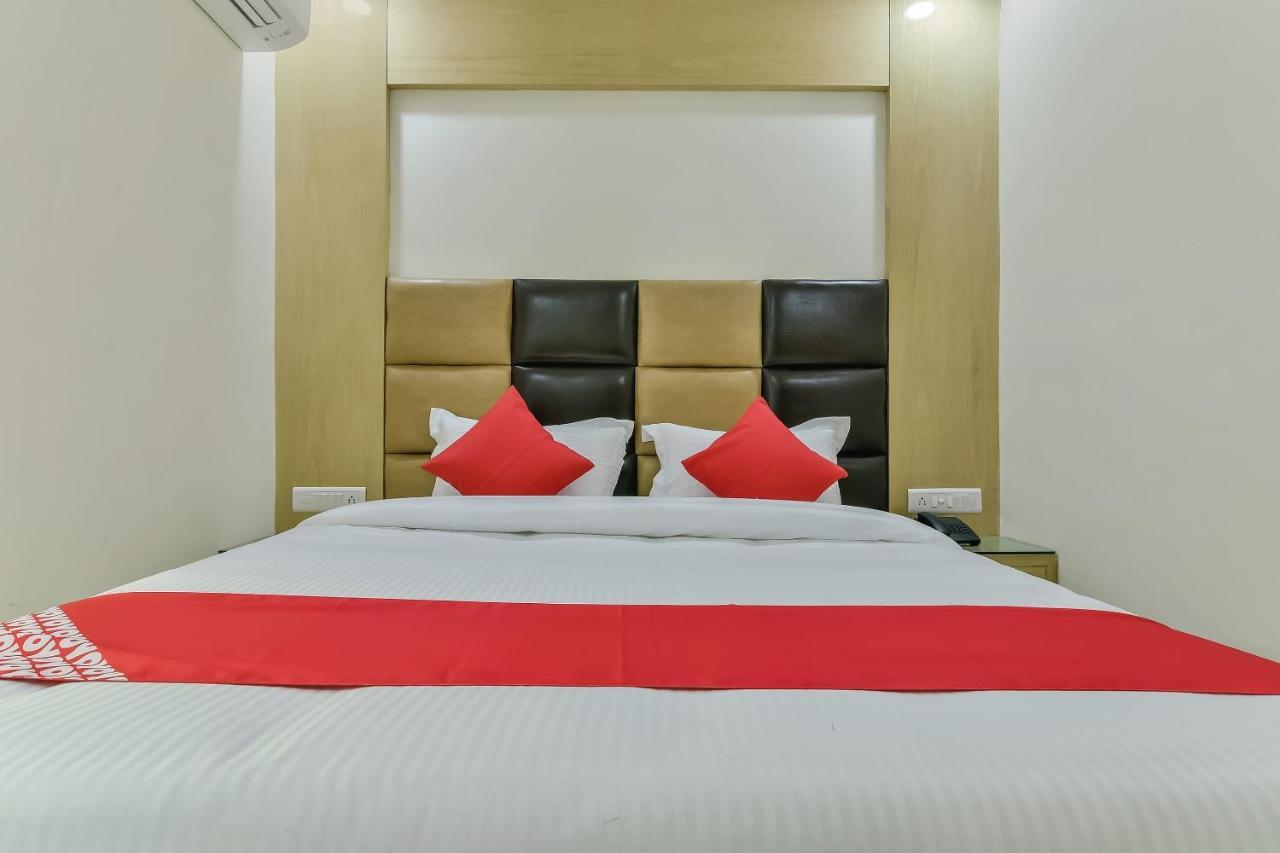 OYO 28237 Hotel Bramhaputra New Delhi Extérieur photo
